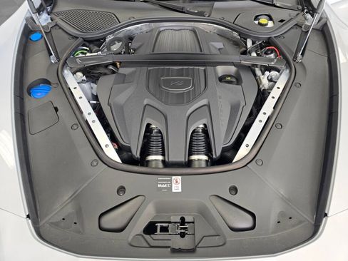 New 2025 Porsche Panamera 4 image 11