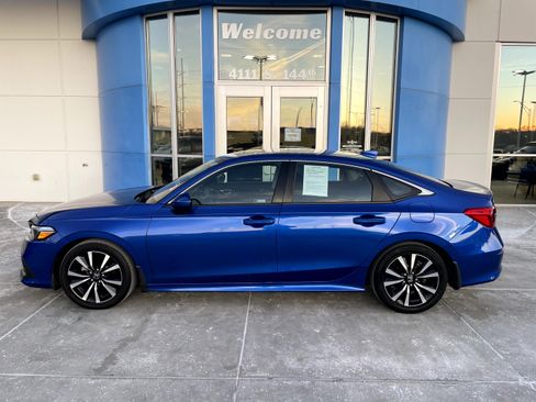 Used 2023 Honda Civic EX image 1