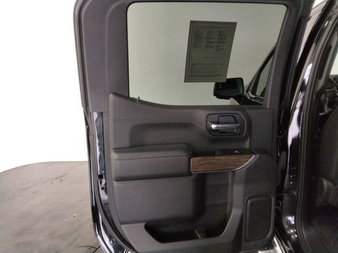 Used 2019 Chevrolet Silverado 1500 High Country image 34