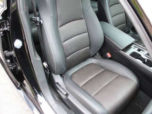 Used 2022 Honda Accord Sport image 16