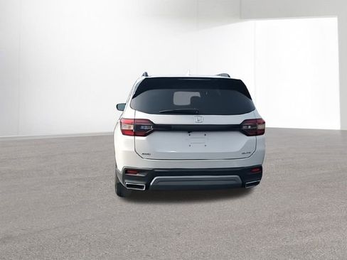 New 2025 Honda Pilot Elite image 8