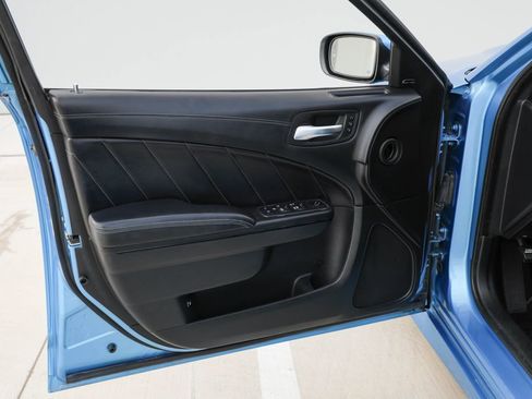 Used 2019 Dodge Charger Scat Pack w/ Daytona Edition Group image 14