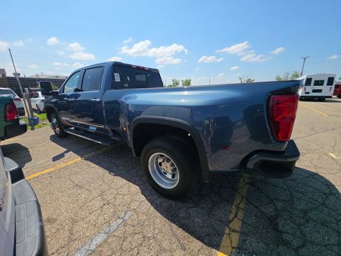 Used 2026 Chevrolet Silverado 3500 High Country w/ High Country Premium Package AWD/4WD image 7