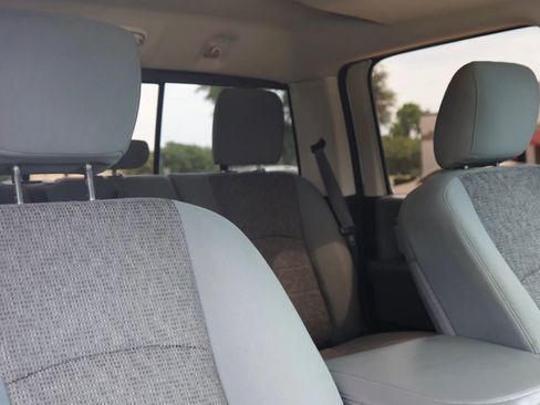 Used 2019 RAM 1500 Big Horn RWD image 34