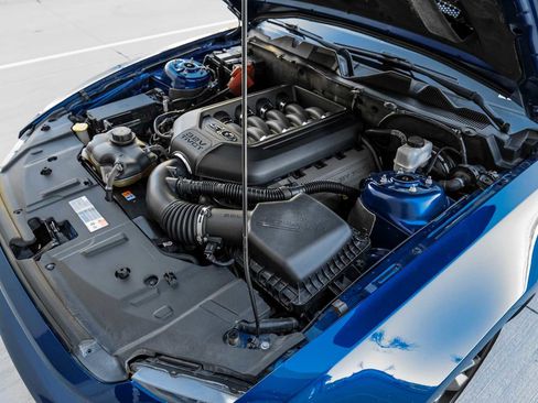 Used 2013 Ford Mustang GT Premium w/ Comfort Pkg image 41