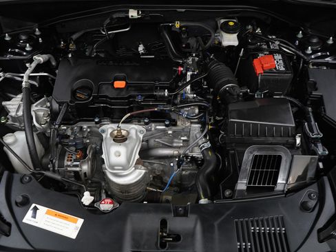 Used 2023 Honda HR-V Sport image 32
