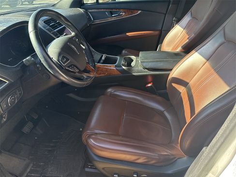 Used 2017 Lincoln MKX Reserve w/ Canadian Touring Package image 13