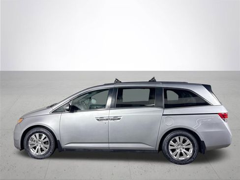 Used 2016 Honda Odyssey SE image 9