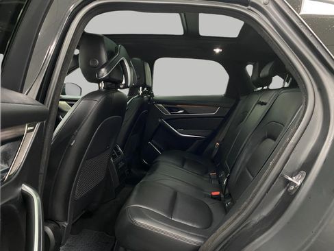 Used 2023 Jaguar F-PACE S AWD/4WD image 29