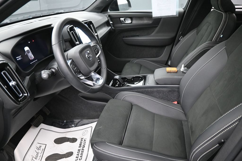 Used 2023 Volvo C40 P8 Recharge Plus AWD/4WD image 20