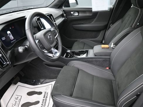 Used 2023 Volvo C40 P8 Recharge Plus AWD/4WD image 20