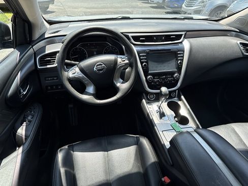 Used 2017 Nissan Murano Platinum w/ Platinum Technology Package FWD image 9