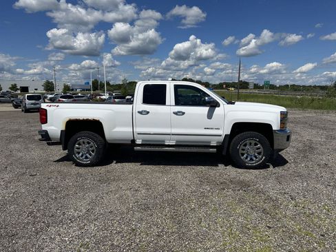 Used 2016 Chevrolet Silverado 2500 LTZ AWD/4WD image 2