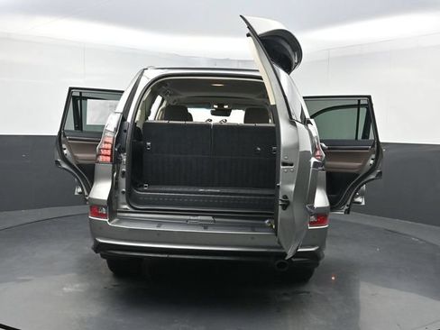Used 2023 Lexus GX 460 Premium w/ Accessory Package AWD/4WD image 50