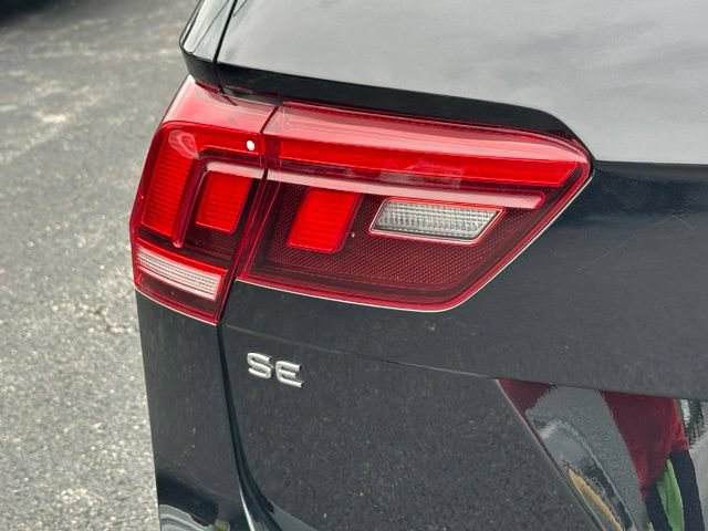 Certified 2024 Volkswagen Tiguan SE R-Line AWD/4WD image 14