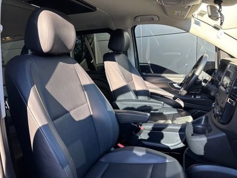 Used 2021 Mercedes-Benz Metris Passenger image 49