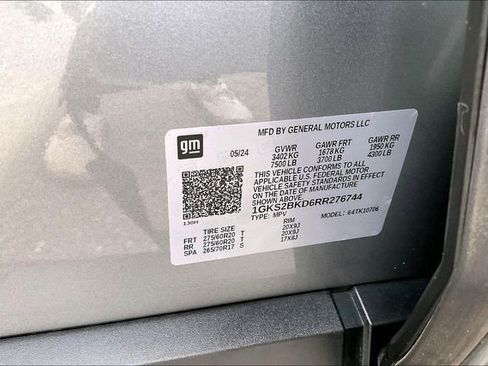 Used 2024 GMC Yukon SLT w/ SLT Luxury Package image 14