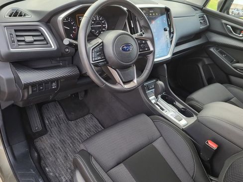 Used 2024 Subaru Ascent Premium w/ Convenience Package image 20