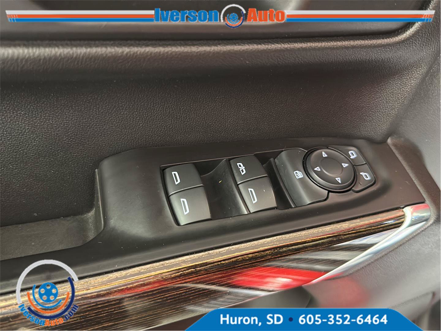 Used 2020 GMC Sierra 1500 SLE w/ SLE Value Package AWD/4WD image 14
