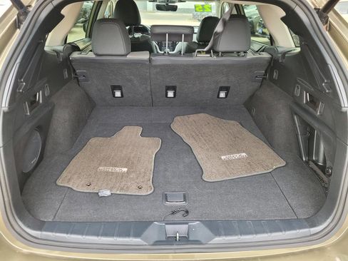 Used 2025 Subaru Outback Onyx Edition image 19