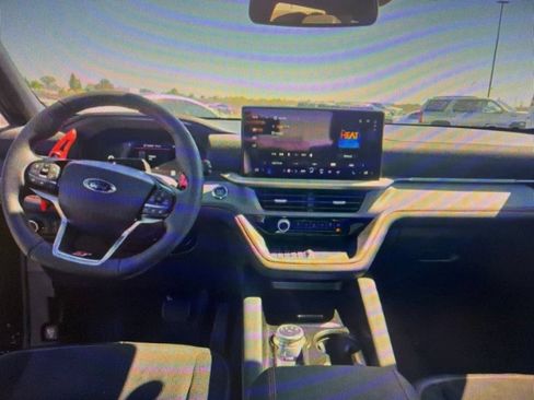 Used 2025 Ford Explorer ST w/ Sun And Sound Package AWD/4WD image 10