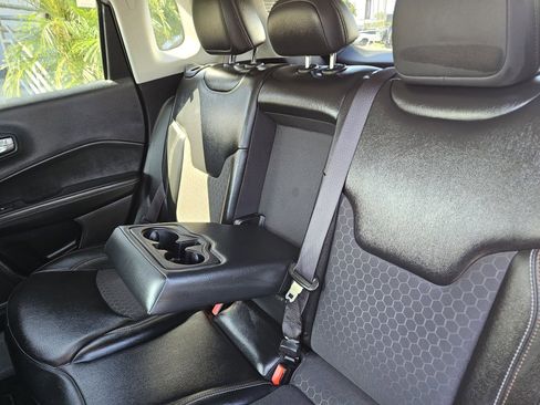 Used 2019 Jeep Compass Latitude w/ Popular Equipment Group image 26