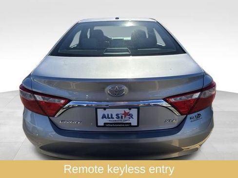 Used 2015 Toyota Camry LE image 8