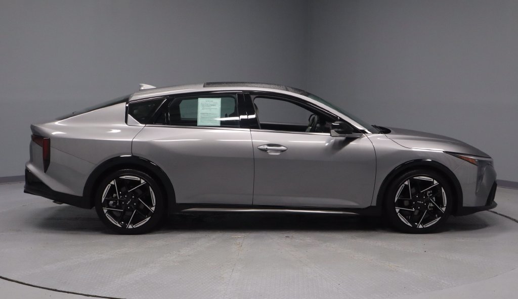 Used 2025 Kia K4 GT-Line w/ GT-Line Premium Package FWD image 9