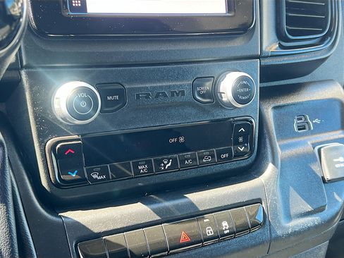 Used 2023 RAM ProMaster 2500 image 27