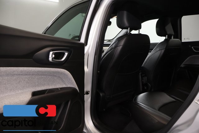 Used 2024 Jeep Compass Latitude AWD/4WD image 28