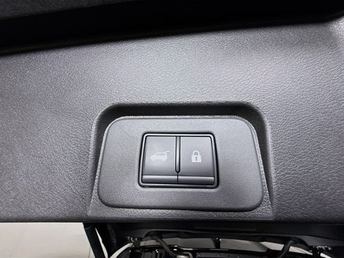 Used 2026 Nissan Rogue SV image 41