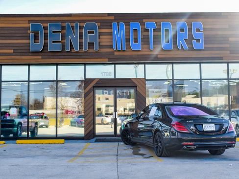 Used 2020 Mercedes-Benz S 560 4MATIC Sedan w/ Premium Package image 36