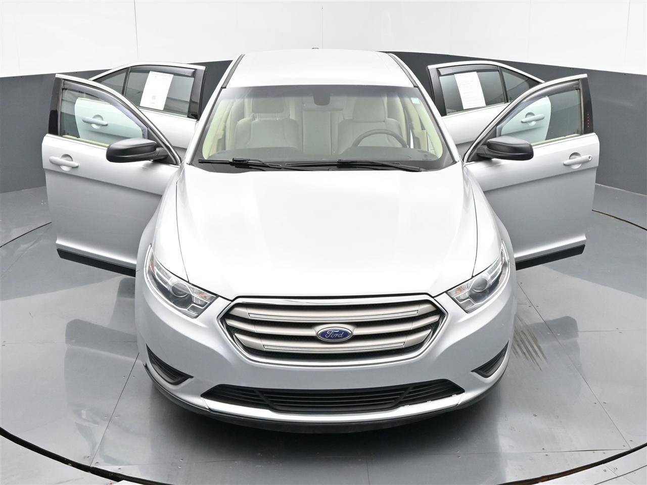 Used 2019 Ford Taurus SE FWD image 38
