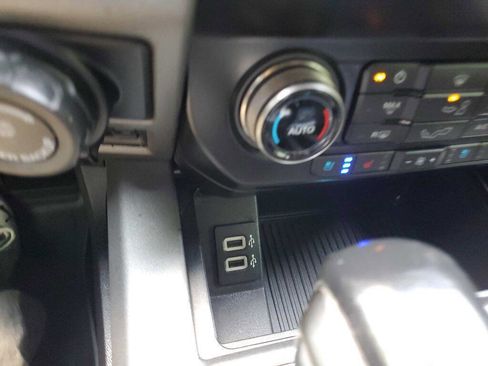 Used 2019 Ford F150 Raptor w/ Equipment Group 802A Luxury image 51