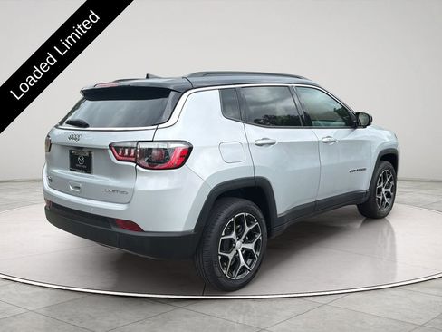 Used 2024 Jeep Compass Limited AWD/4WD image 5