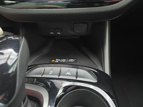 Certified 2024 Buick Envista Sport Touring w/ Convenience I Package FWD image 21
