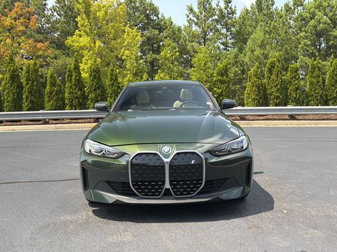 Used 2023 BMW i4 eDrive40 w/ Premium Package RWD image 12