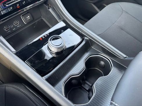 New 2026 Jeep Grand Cherokee Laredo X RWD image 23