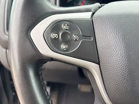 Used 2015 Chevrolet Colorado LT w/ Luxury Package image 12