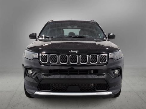 Certified 2023 Jeep Compass Limited image 3