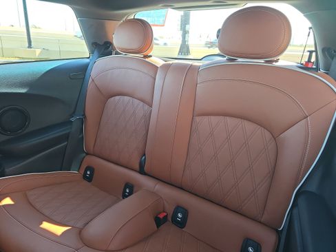 Certified 2023 MINI Cooper S w/ Signature Upholstery Package image 9