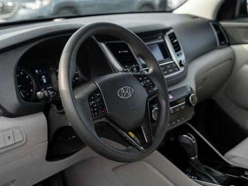 Used 2017 Hyundai Tucson SE image 14