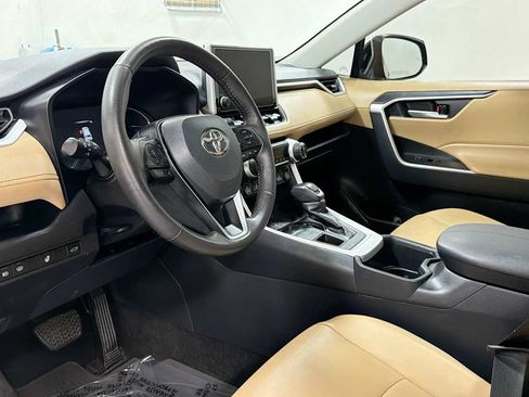 Used 2025 Toyota RAV4 XLE Premium w/ Weather Package AWD/4WD image 12