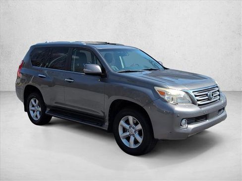 Used 2010 Lexus GX 460 image 3