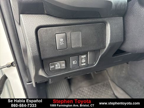 Used 2022 Toyota Tacoma TRD Off-Road w/ Technology Package image 14