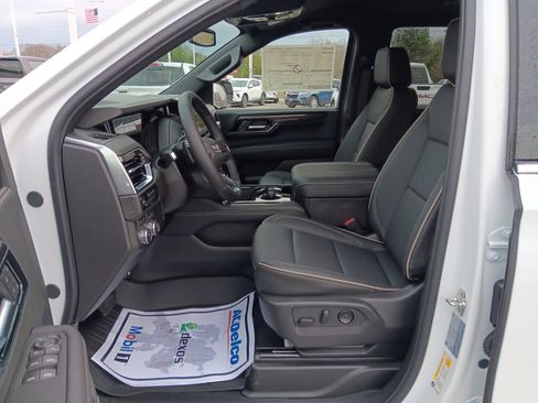 New 2026 GMC Yukon Elevation image 7