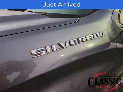 Used 2019 Chevrolet Silverado 1500 LT w/ Texas Edition image 18