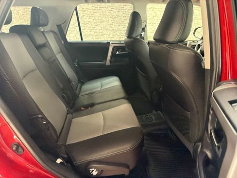 Used 2022 Toyota 4Runner SR5 Premium w/ Moonroof Package RWD image 12