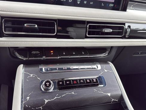 Used 2025 Lincoln Aviator Black Label image 23