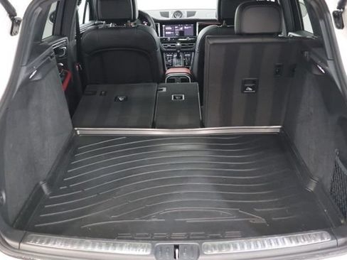 Used 2023 Porsche Macan S AWD/4WD image 30